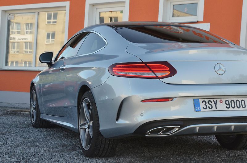 Mercedes-Benz Třídy C (2016) C 250d 4Matic AMG ČR Burmester - fotka 10 z 41