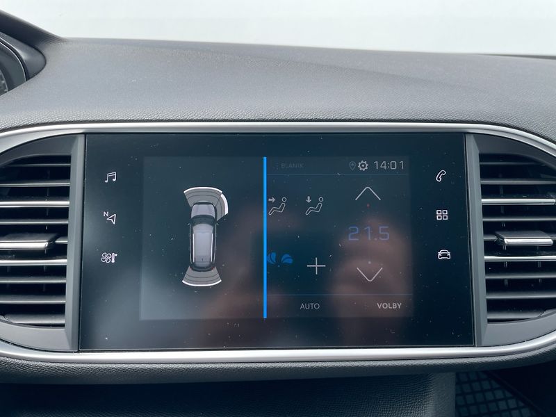 Peugeot 308 (2020) Com. 1.5HDi ČR! 1.maj.! - fotka 28 z 31