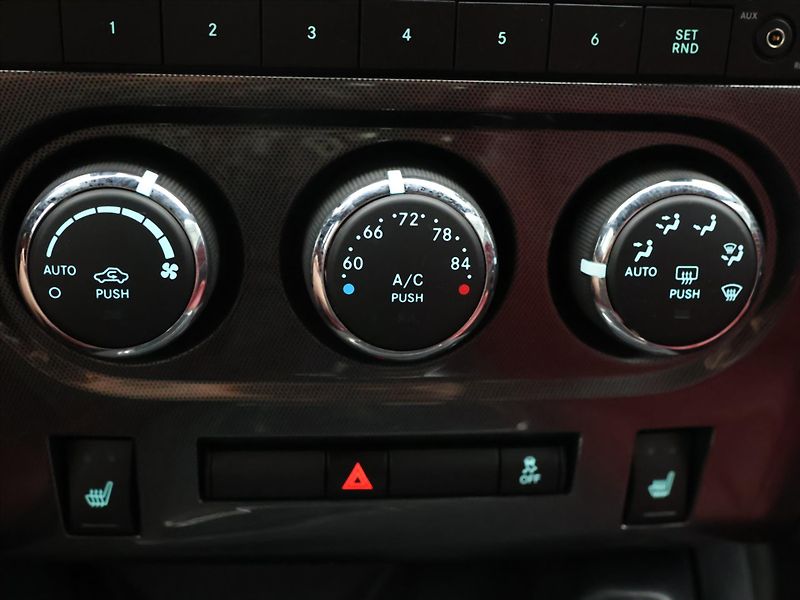 Dodge Challenger 3,6 L SXT 227kW Pentastar Xpip - fotka 20 z 29