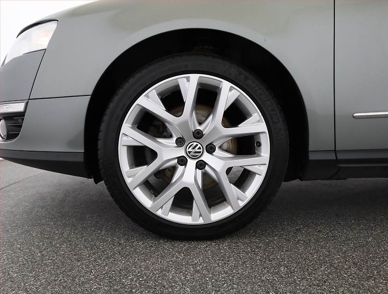 Volkswagen Passat (2009) 1.4 TSI, Xenony, Tempomat - fotka 16 z 16