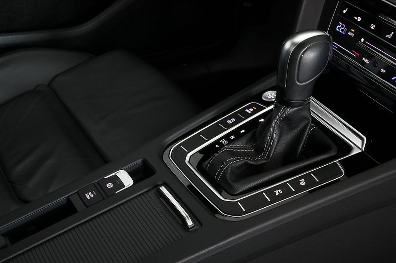 Volkswagen Arteon Shooting Brake 2.0TSI 140kW R-Line Tažné H/K - fotka 24 z 39