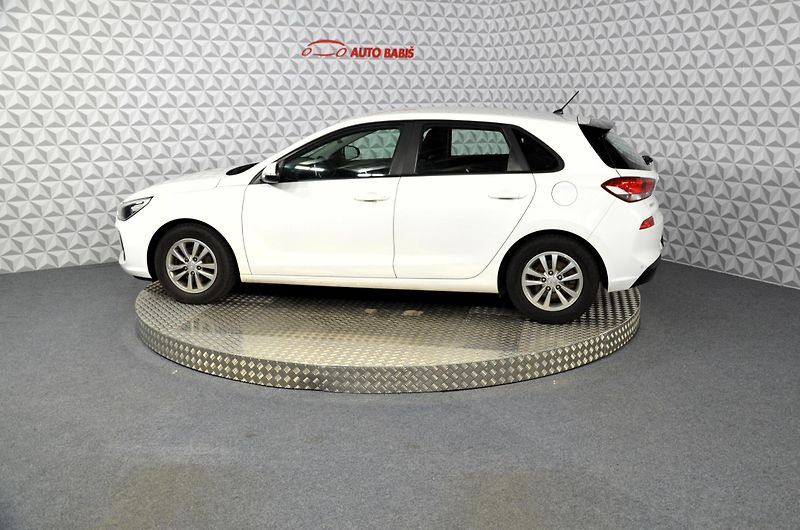 Hyundai i30 (2017) 1.4i 73kW HB - fotka 5 z 19