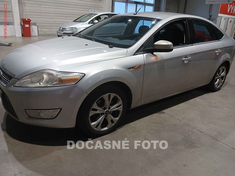 Ford Mondeo (2009) 2.0, ČR, autoAC, temp - fotka 1 z 3