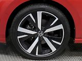 Volkswagen Golf (2025) LIFE 1.5TSI 110KW DSG - náhled 12