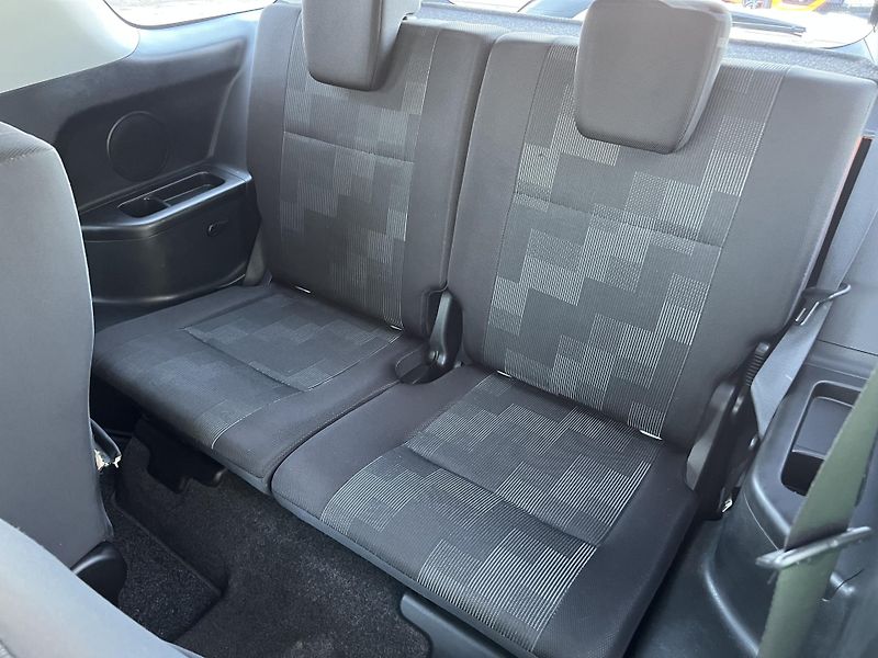Suzuki Grand Vitara 2,4i 122KW,4x4+UZÁVĚRKA,DIGIKL - fotka 14 z 38