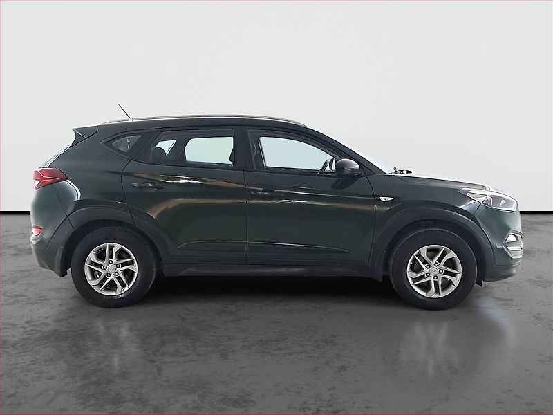 Hyundai Tucson (2017) 2.0 CRDi, 4X4, Park. senzory - fotka 6 z 18