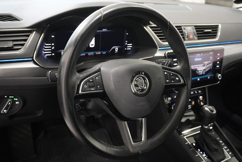 Škoda Superb 1.5 TSI 110kW STYLE TOP SERVIS - fotka 15 z 35