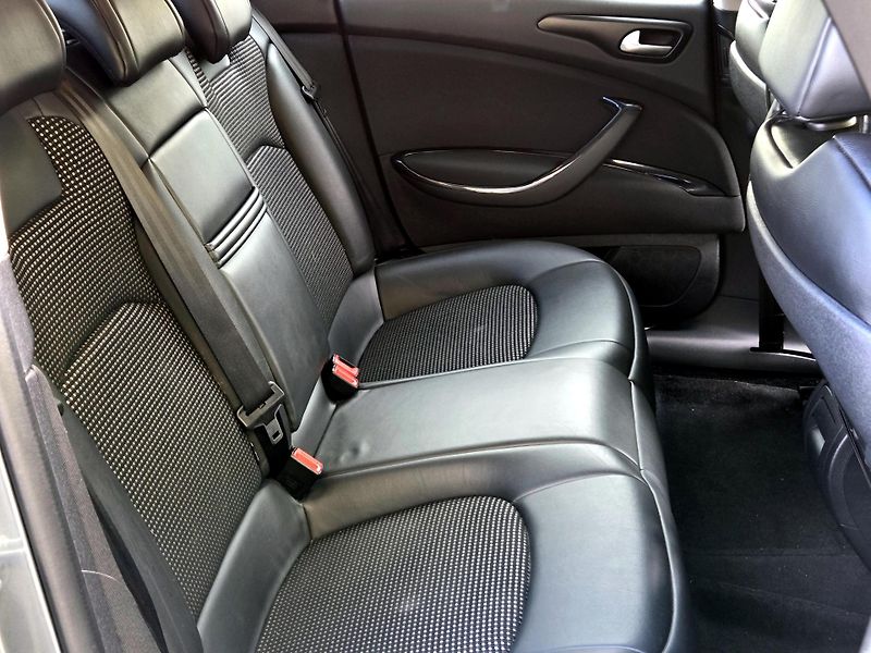 Citroën C5 2,0HDi 120kW SERV.KN,ROZVODY  - fotka 23 z 43