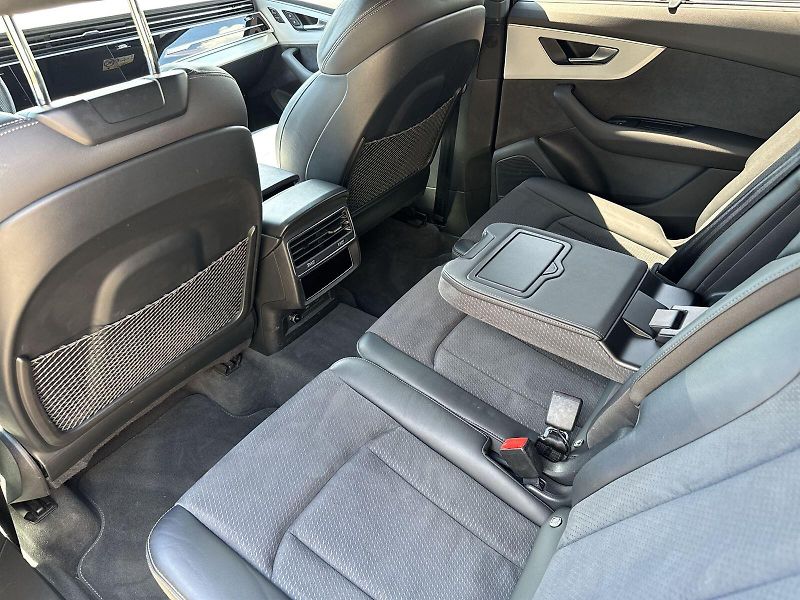 Audi Q7 (2023) 3.0 TDI S-line - fotka 8 z 36