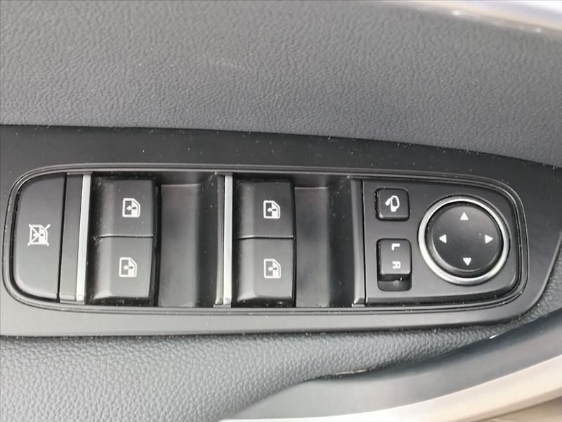 Kia XCeed 1,5   1.5 T-GDI 117Kw GT Line, - fotka 19 z 35