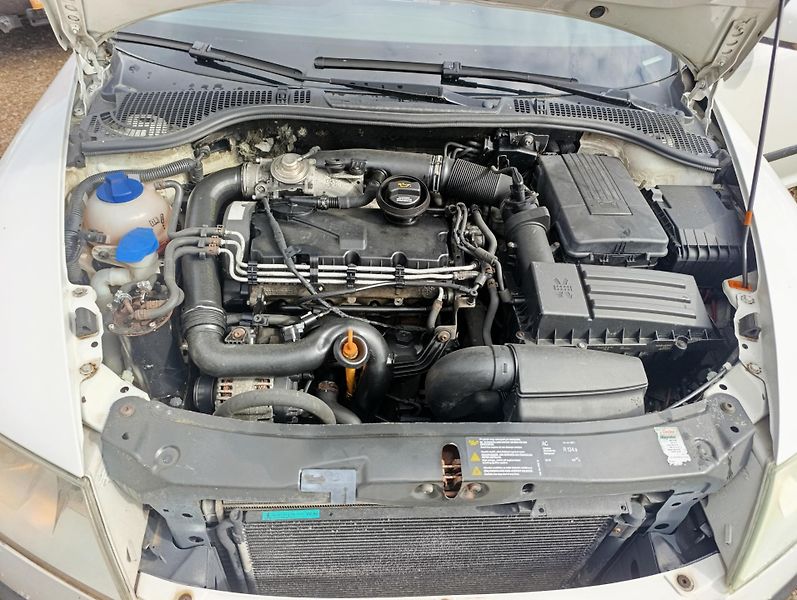 Škoda Octavia (2005) 1.9 TDi - fotka 14 z 15