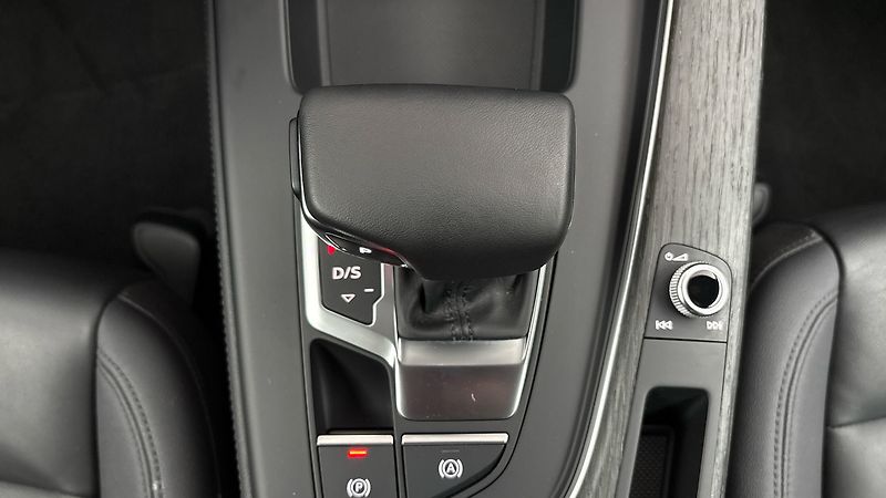 Audi A5 2.0 40TDI Quattro S Tronic Spo - fotka 24 z 31