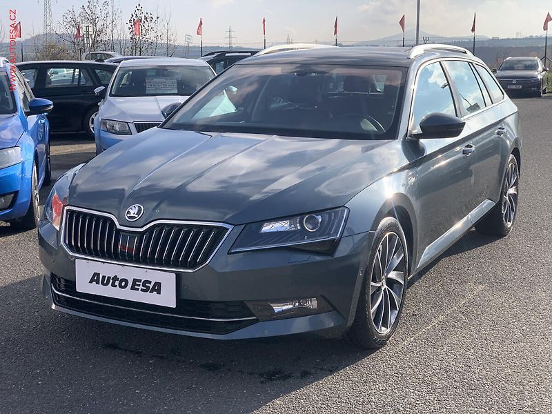 Škoda Superb (2016) 1.8 TSi, 1.maj,ČR, L&K, DSG - fotka 3 z 21