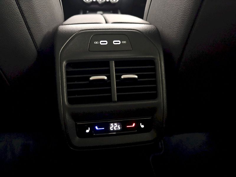 Škoda Superb (2024) 2.0TDI 142kW 4x4 DSG LAURIN A - fotka 27 z 30