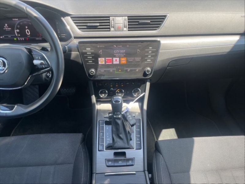 Škoda Superb 2,0 TDI 147 Style DSG - fotka 10 z 11