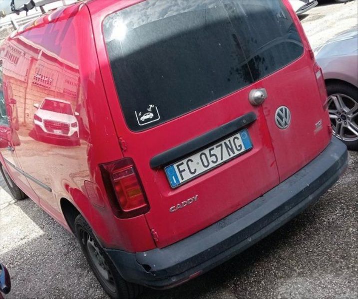 Volkswagen Caddy 2,0 TDi 4-Motion EON, bez koro - fotka 2 z 13