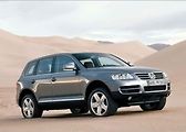 Volkswagen Touareg 3.2i V6, rok 2003, najeto 235 000 km. Cena: 169 000 Kč