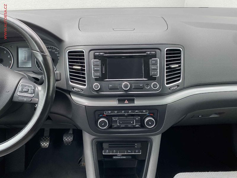 Volkswagen Sharan (2011) 1.4 TSI LPG, AC, TZ, výhřev - fotka 12 z 17