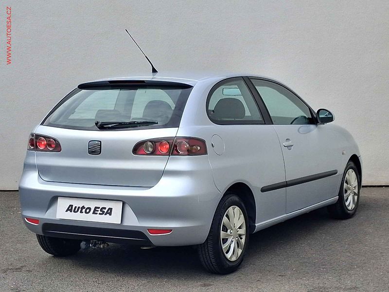 Seat Ibiza (2007) 1.4i, AC, STK4/28 - fotka 4 z 15