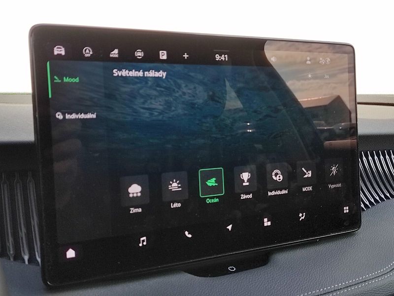 Škoda Superb (2025) L&K 2,0 Tdi 142 kw 4x4 DSg - fotka 16 z 40
