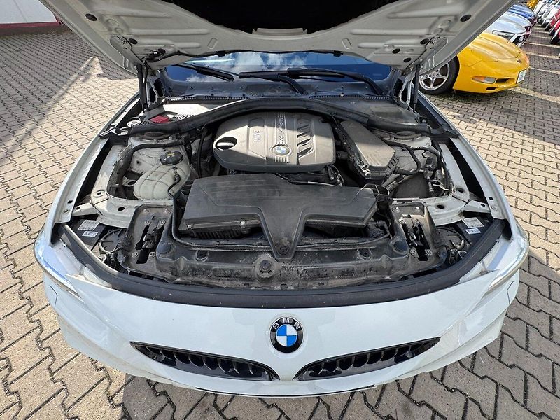 BMW Řada 4 (2016) 420D 2,0 135KW XDRIVE MPACKET - fotka 44 z 50