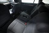 Volkswagen Golf 1,5 eTSI DSG KAMERA VÝHŘEV ČR - náhled 18
