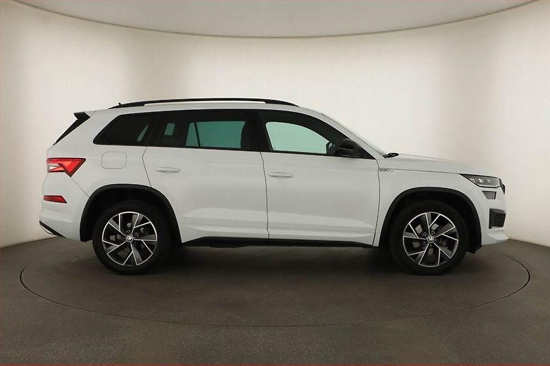 Škoda Kodiaq (2021) Sportline 2.0 TDI - fotka 6 z 16