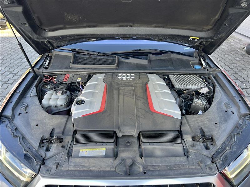 Audi SQ7 4,0 TDi QUATTRO MATRIX MASÁŽE - fotka 53 z 62