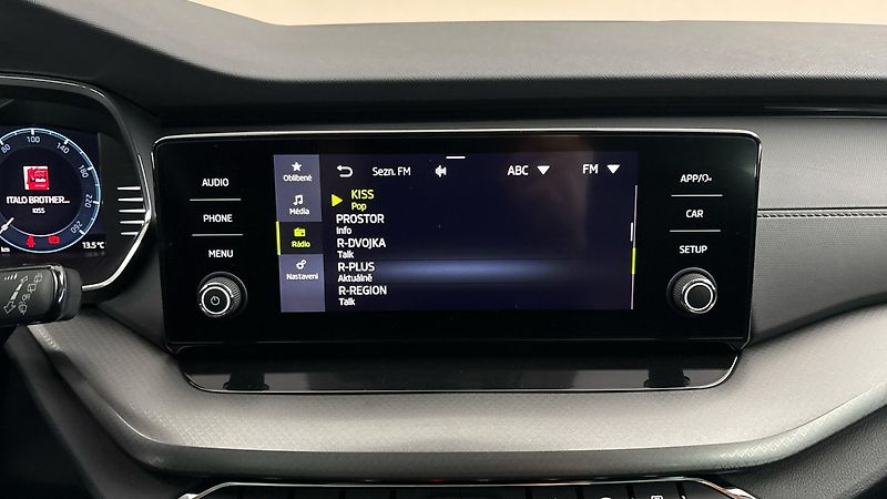 Škoda Octavia 2.0 TDI Ambition Combi - fotka 11 z 27