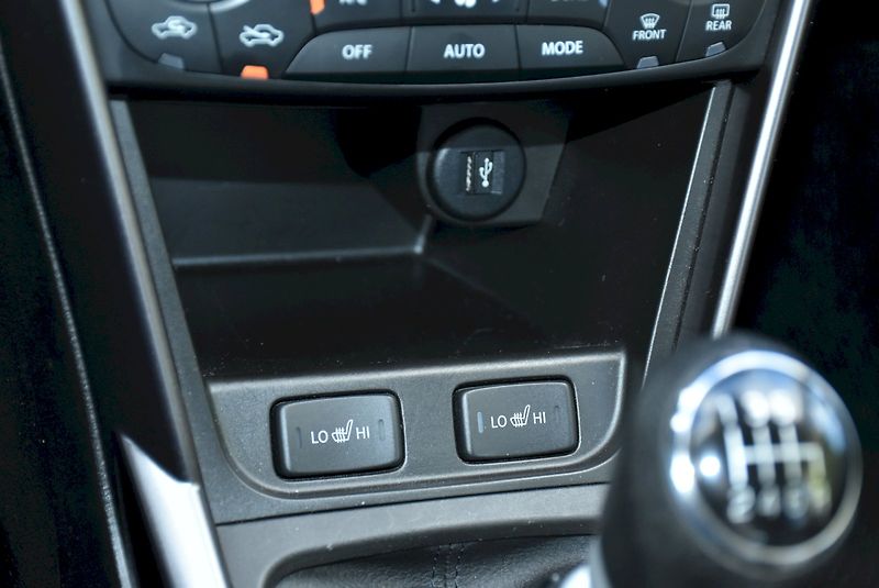 Suzuki SX4 S-Cross (2023) 1.4 BoosterJet 95kW 4x4 - fotka 18 z 29