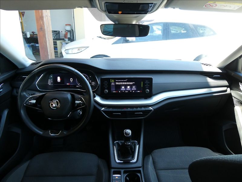 Škoda Octavia 2,0 TDi 85kW DPH, koupeno v ČR - fotka 23 z 32