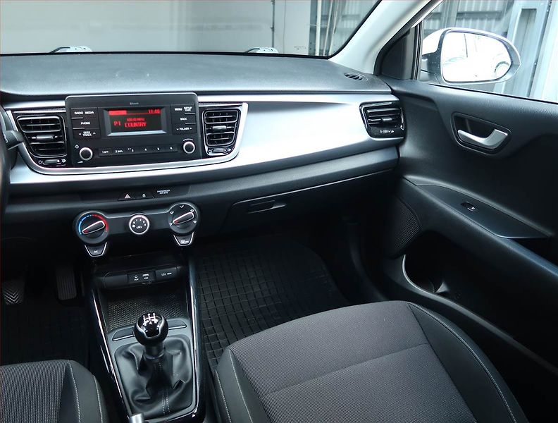 Kia Rio (2018) 1.25 CVVT, Serv.kniha - fotka 8 z 15