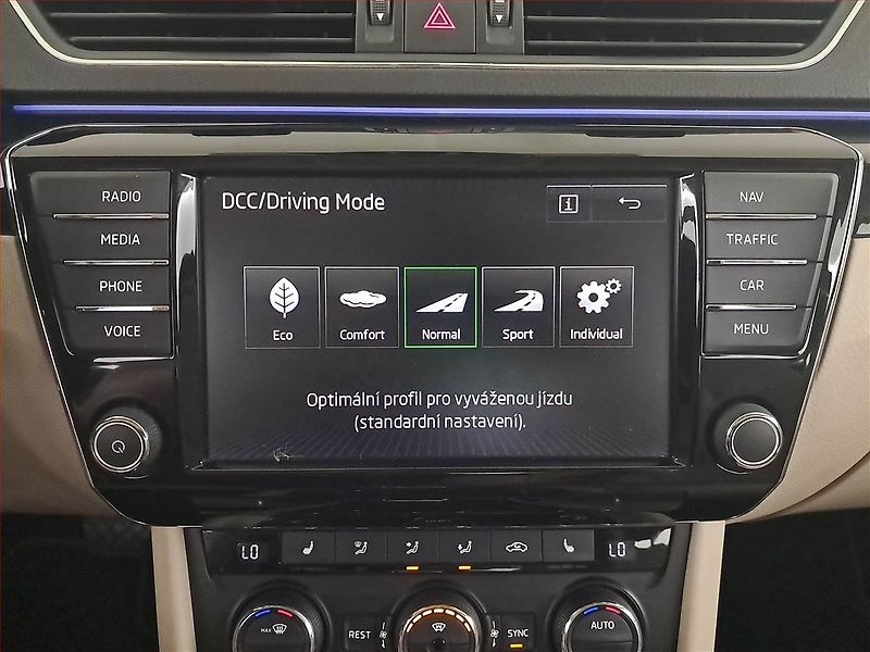 Škoda Superb (2015) Laurin&Klement 2.0 TDI - fotka 29 z 30