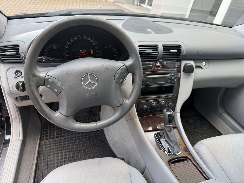 Mercedes-Benz Třídy C (2005) 200 kompressor - fotka 10 z 11