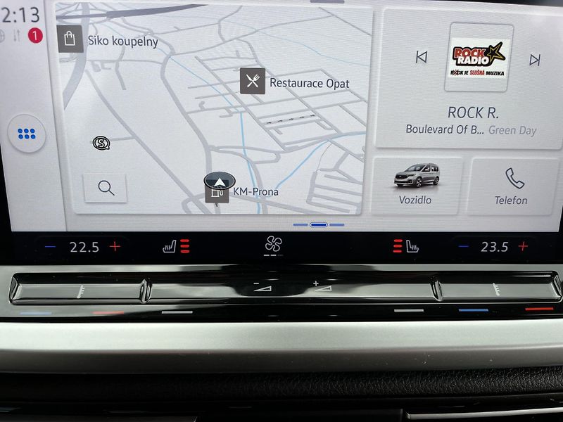 Volkswagen Caddy (2023) 2.0TDI 90KW Tourneo Connect 6r - fotka 18 z 33