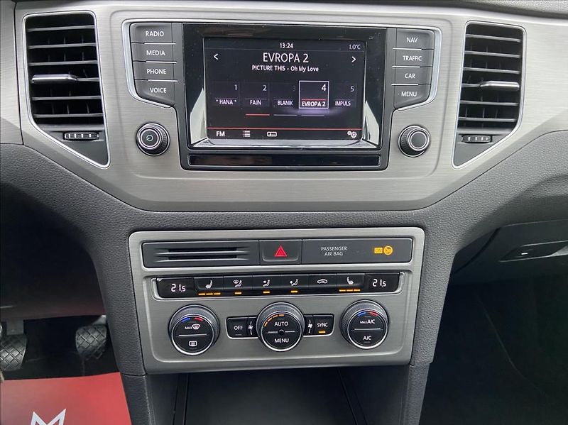 Volkswagen Golf Sportsvan 1,6 TDi 81kW  Serviska,Navigac - fotka 16 z 46