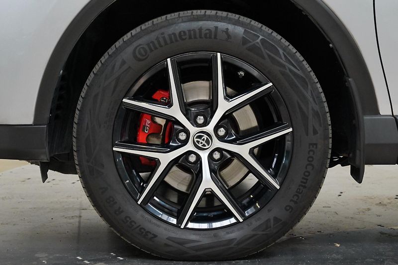 Toyota RAV4 - fotka 10 z 35