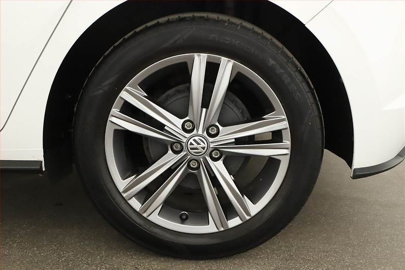 Volkswagen Polo (2018) R-Line 1.0 TSI, Serv.kniha - fotka 13 z 13