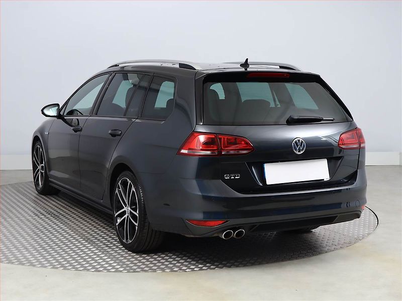 Volkswagen Golf (2015) 2.0 TDI GTD, Serv.kniha, Kůže - fotka 4 z 19