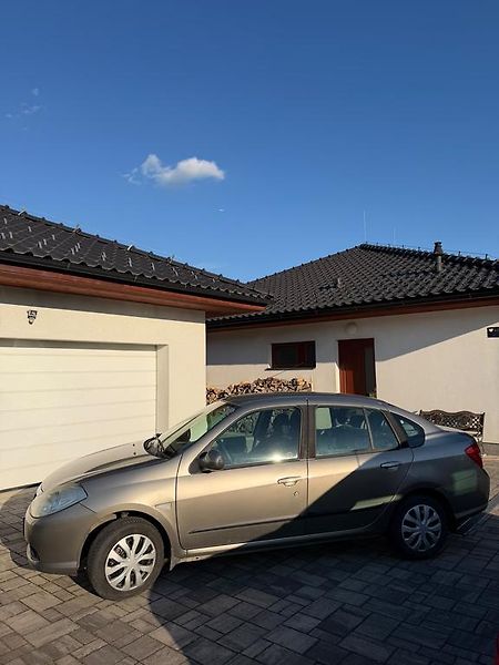 Renault Thalia (2010) 1.2i 55kW - fotka 2 z 6