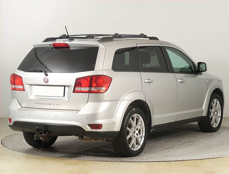 Fiat Freemont (2012) 2.0 MultiJet, Tempomat - fotka 5 z 17