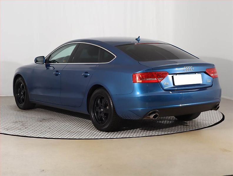 Audi A5 (2011) 3.0 TDI, 4X4, Serv.kniha - fotka 4 z 22