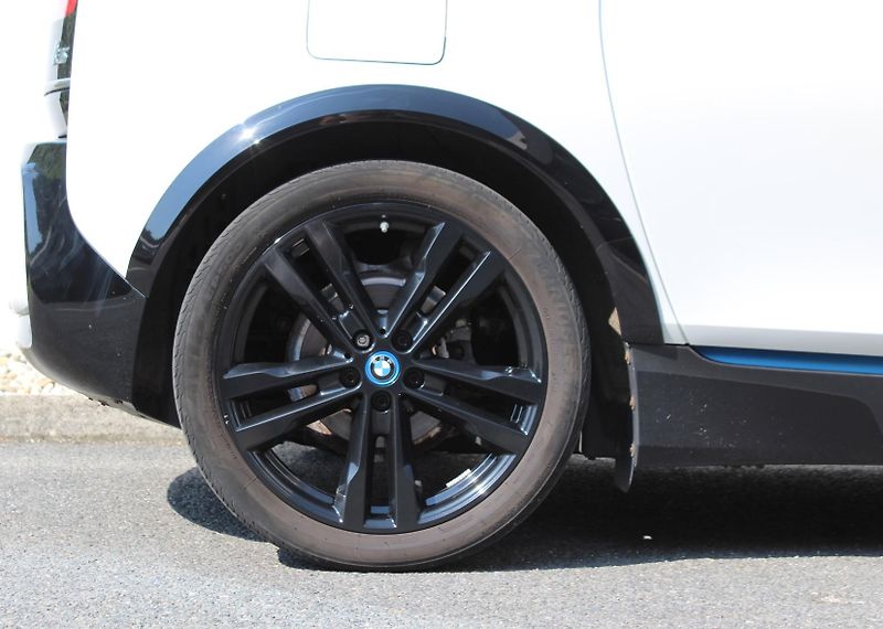 BMW i3 i3s 120Ah - fotka 6 z 32