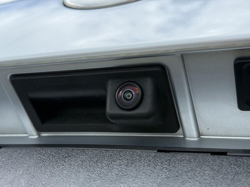 Volkswagen Multivan (2023) T7 2.0TDi, DSG, 1.Maj, RZV - fotka 20 z 51