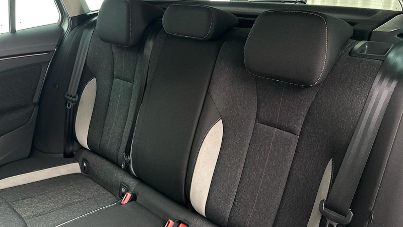Škoda Scala 1.0 TSI Style - fotka 16 z 26