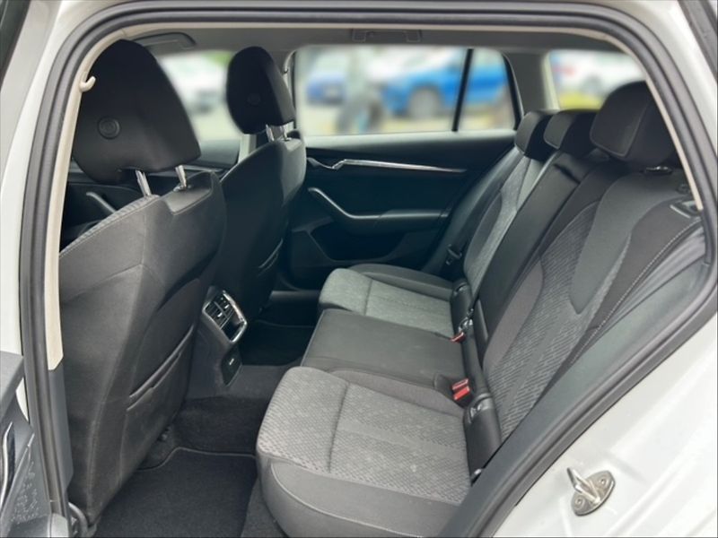 Škoda Octavia 2,0 TDI 85 Style - fotka 8 z 11