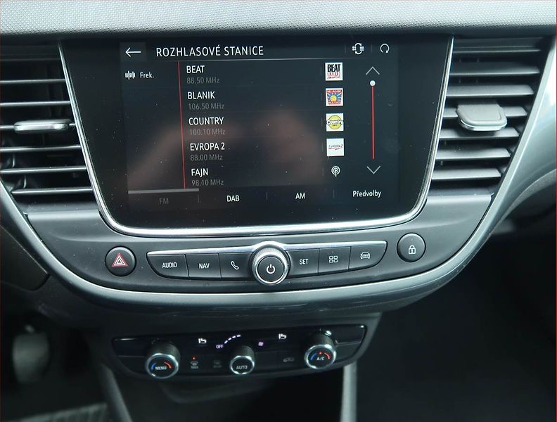 Opel Crossland X (2023) Elegance 1.2 Turbo, Kůže, Navi - fotka 12 z 16