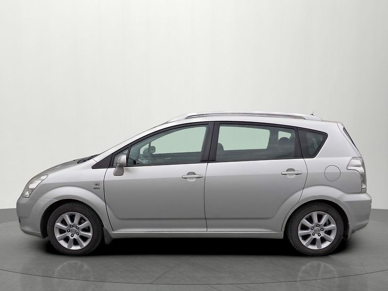 Toyota Corolla Verso 1.8 VVT-i 95kW 7 míst ČR - fotka 2 z 25