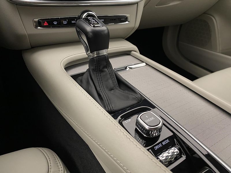 Volvo V90 D5 AWD INSCRIPTION AUT CZ - fotka 26 z 50