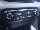 Toyota Yaris COMFORT STYLE 1.5 Hyb. 85 kW - náhled 13